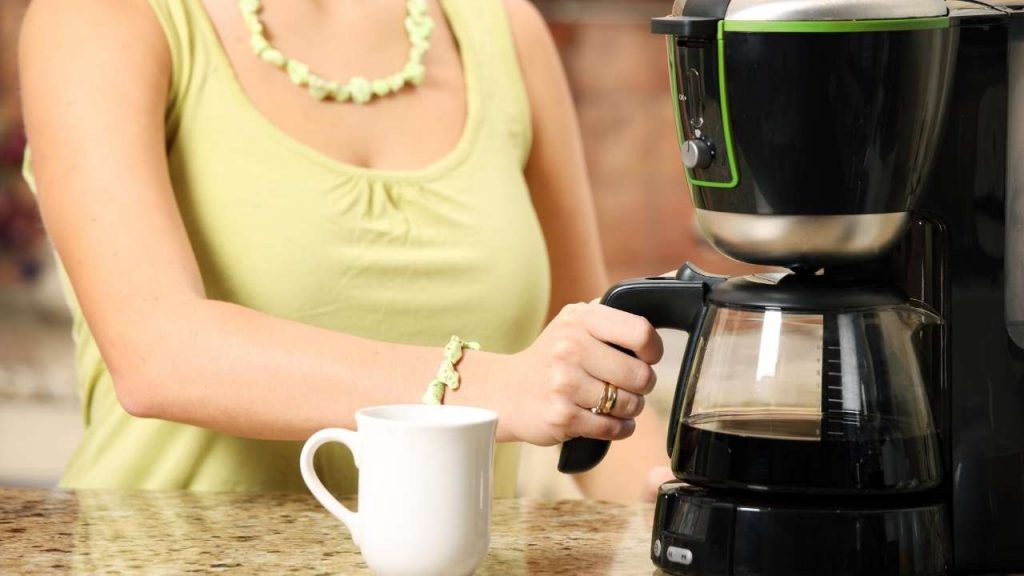 Best 4 Cup Coffee Maker Reviews in 2024 with Complete Guide Coffee Able